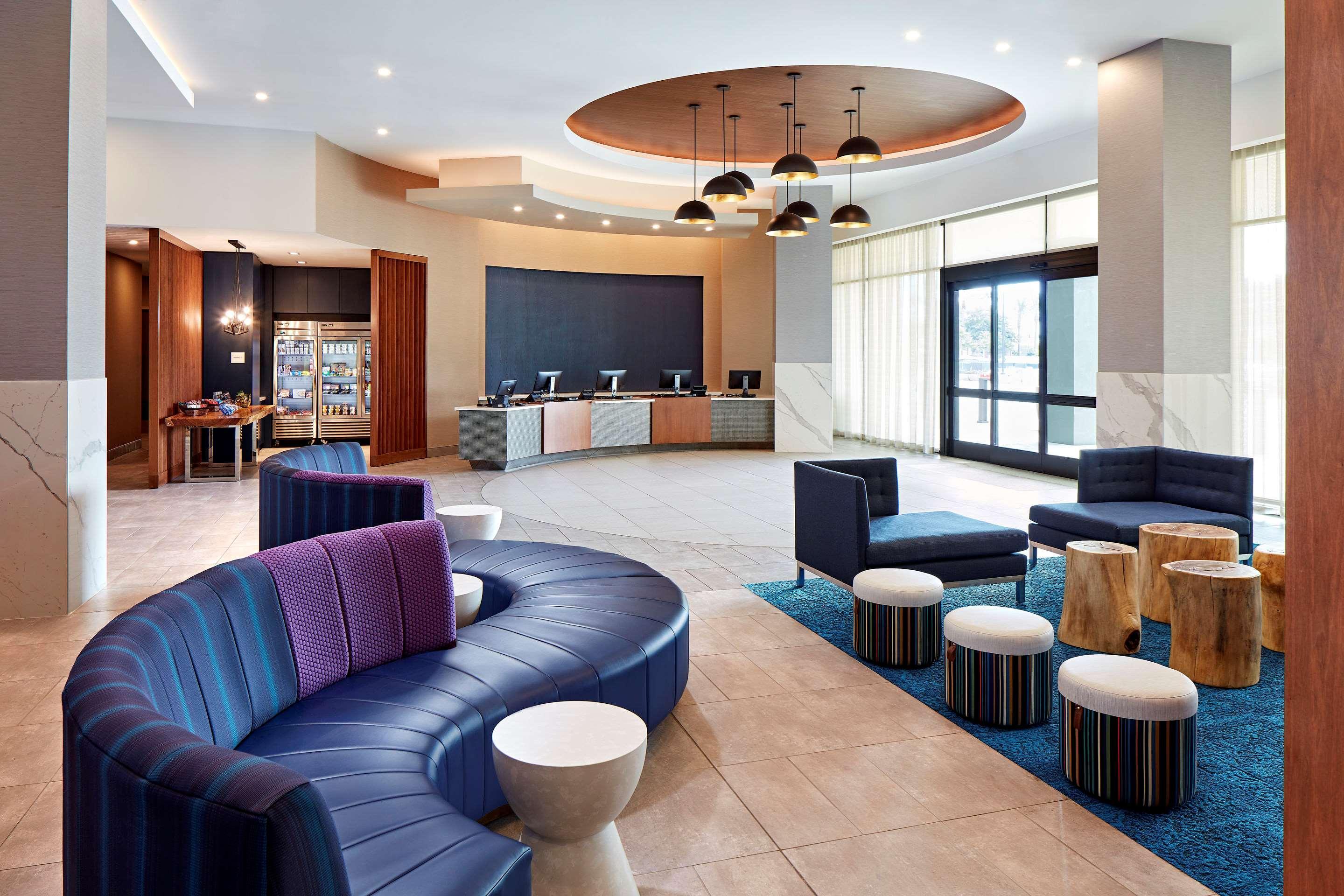 Cambria Hotel & Suites Anaheim Resort Area Екстер'єр фото