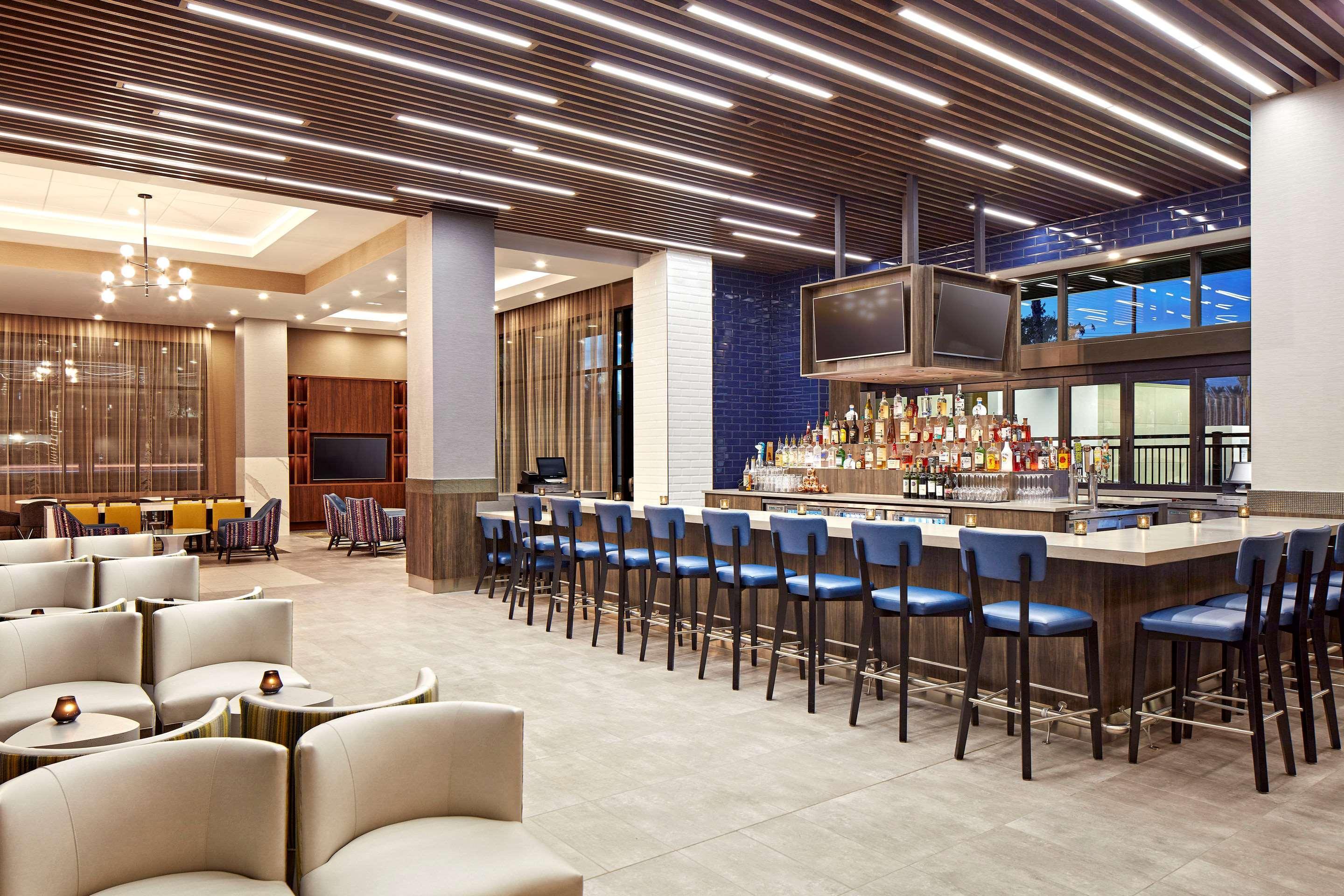 Cambria Hotel & Suites Anaheim Resort Area Екстер'єр фото
