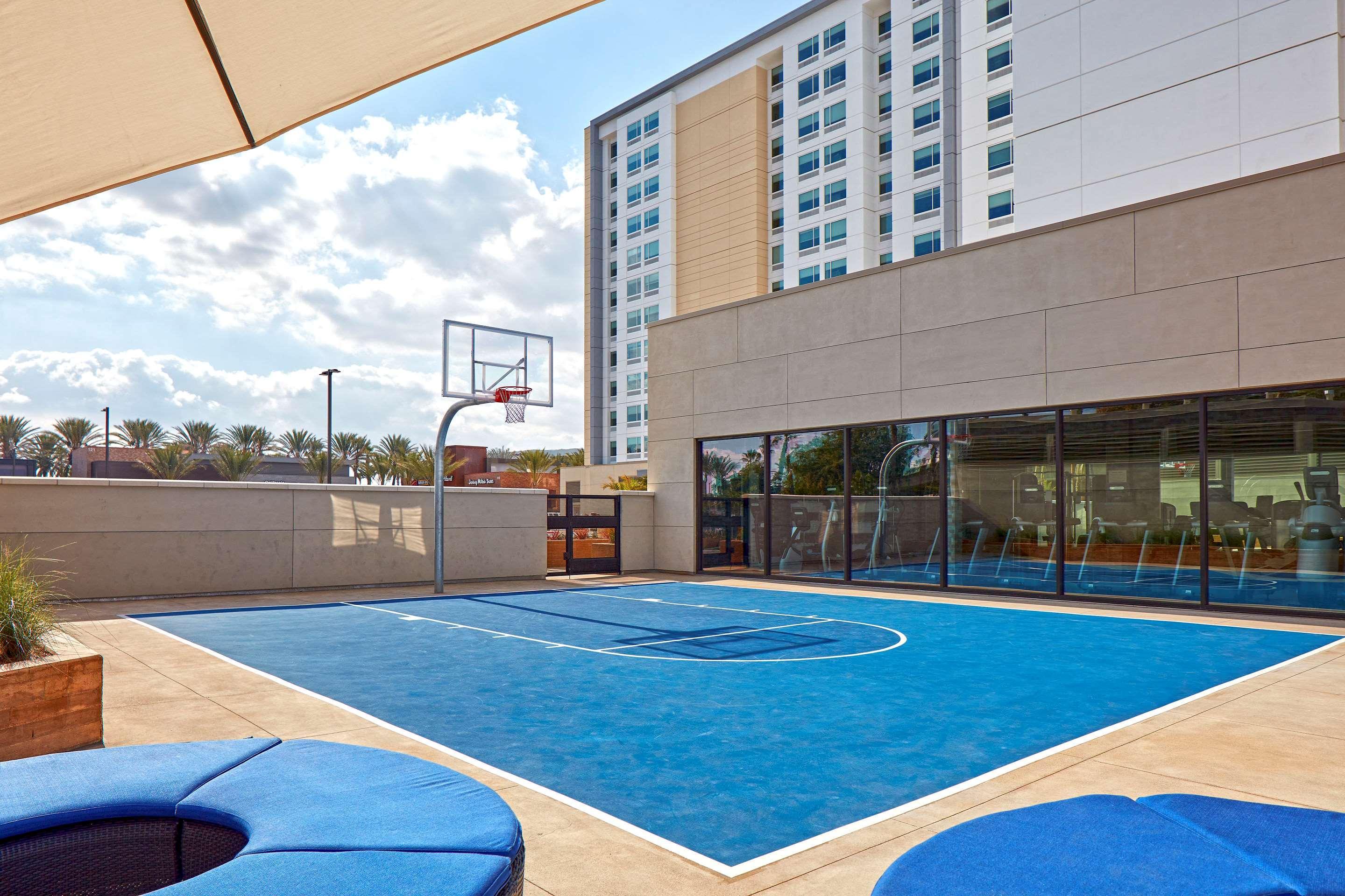 Cambria Hotel & Suites Anaheim Resort Area Екстер'єр фото