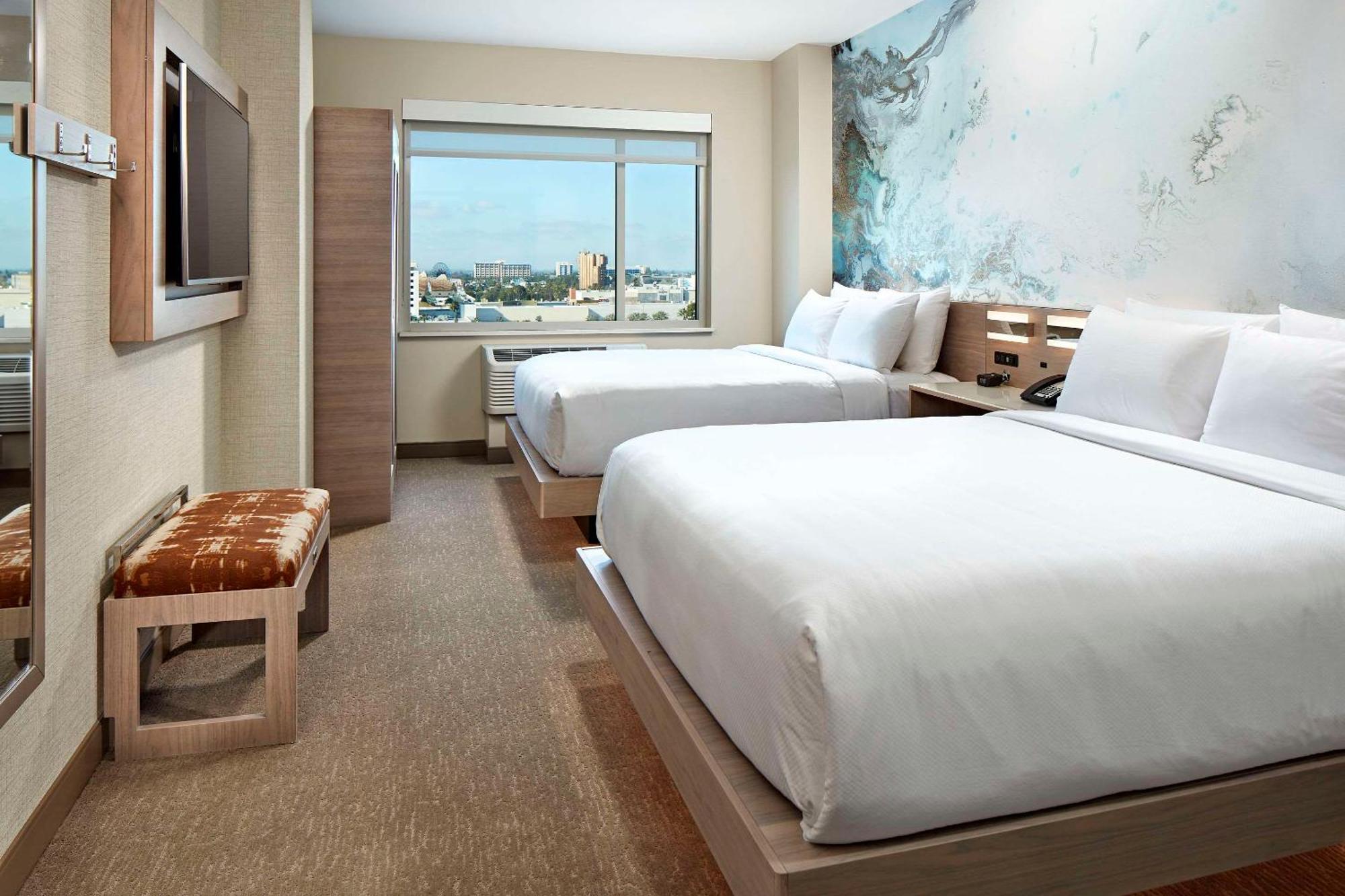 Cambria Hotel & Suites Anaheim Resort Area Екстер'єр фото